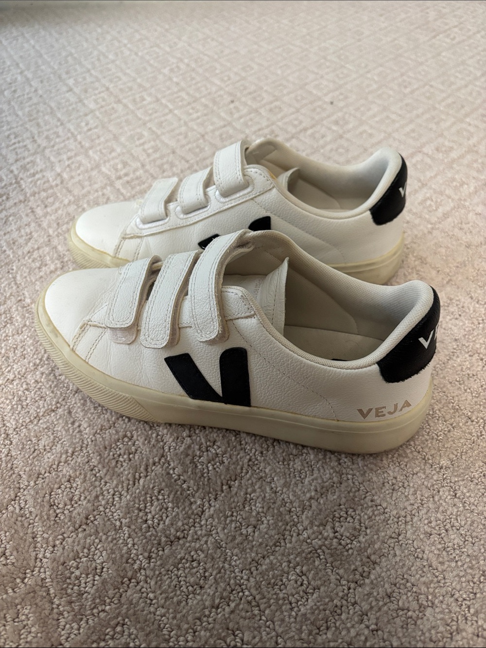 Veja White Velcro Sneakers Womens size 7
